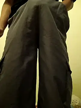 Snapshot of LiuQianXi5726 chatting on 10/18/25, 02:51 LiuQianXi5726 online show from 10/18/25, 02:51