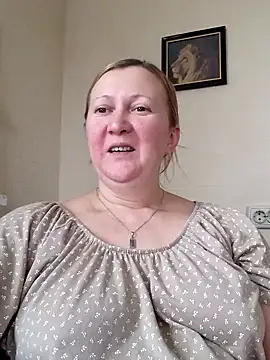 blondyaguar online show from 12/16/24, 11:44