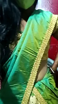 Snapshot of Joshna-Sexy chatting on 12/16/24, 11:22 Joshna-Sexy online show from 12/16/24, 11:22