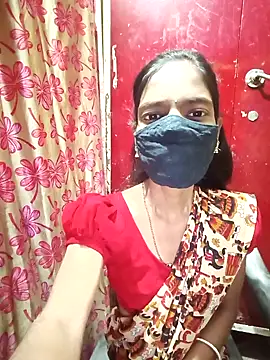 Snapshot of Joshna-Sexy chatting on 12/21/24, 01:10 Joshna-Sexy online show from 12/21/24, 01:10