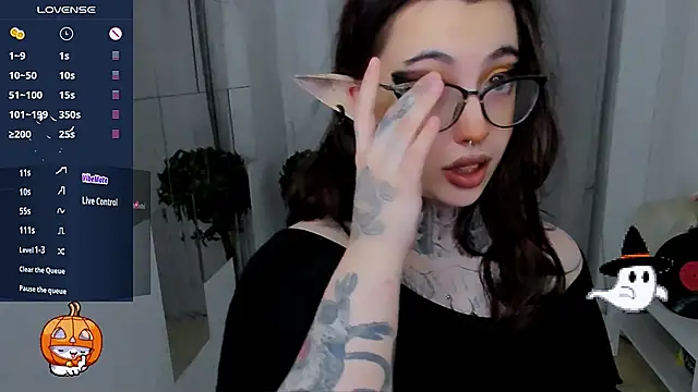 Dixi Pixi  online show from 11/14/25, 05:39