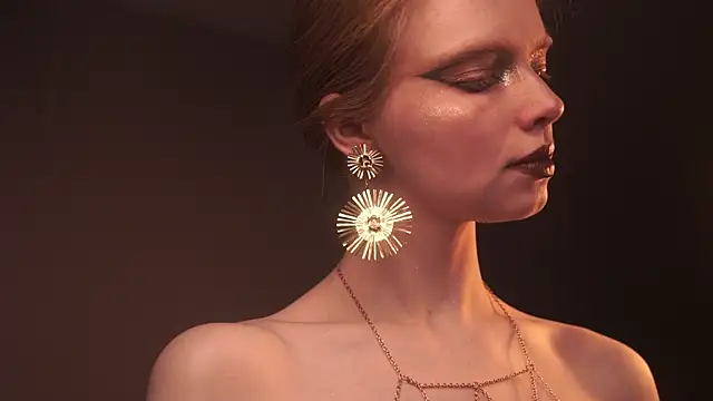 ginger hugs online show from 01/14/26, 10:03