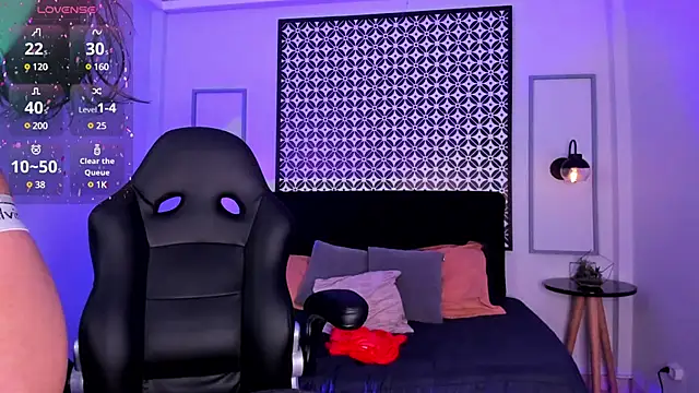 Chloe fischer  online show from 03/21/25, 02:07