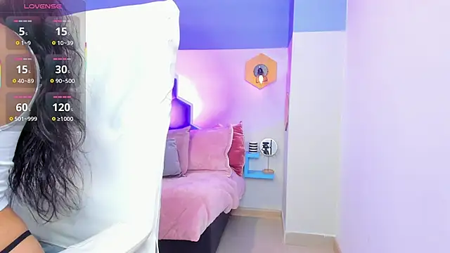 Chloe fischer  online show from 09/17/25, 02:08