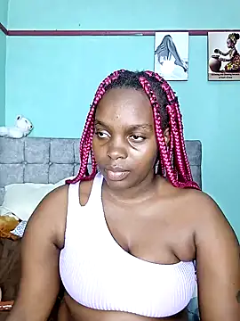 Snapshot of freaky_j_ chatting on 12/16/24, 01:42 freaky j online show from 12/16/24, 01:42