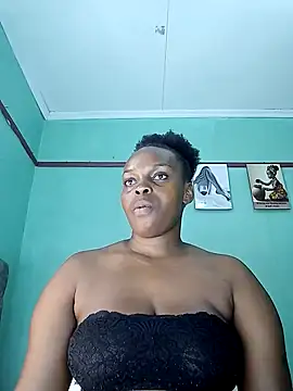 Snapshot of freaky_j_ chatting on 01/30/25, 12:50 freaky j online show from 01/30/25, 12:50