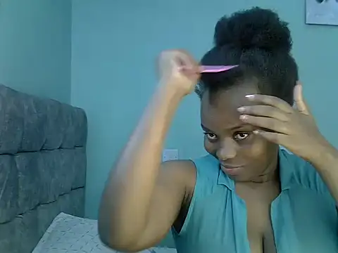 Snapshot of freaky_j_ chatting on 02/11/25, 01:10 freaky j online show from 02/11/25, 01:10