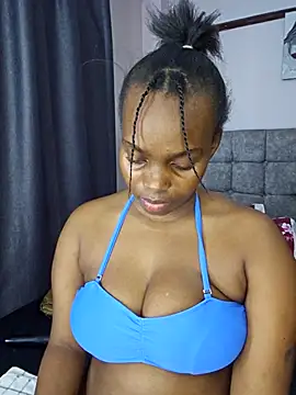 Snapshot of freaky_j_ chatting on 10/19/25, 06:58 freaky j online show from 10/19/25, 06:58