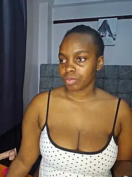 Snapshot of freaky_j_ chatting on 10/25/25, 01:02 freaky j online show from 10/25/25, 01:02