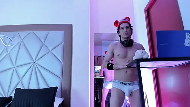 Karimferrer online show from 12/07/24, 07:49