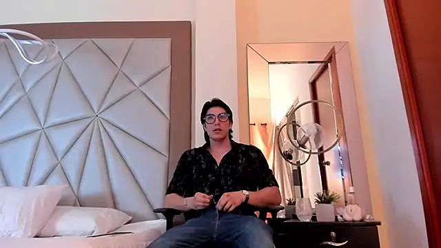 Karimferrer online show from 12/21/24, 03:58