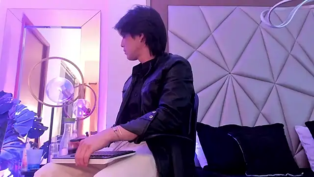 Karimferrer online show from 01/18/25, 03:42