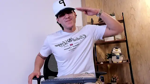 Karimferrer online show from 03/09/26, 03:10