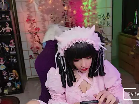 Snapshot of Sara_Skys00 chatting on 08/07/26, 12:23 Sara Skys00 online show from 08/07/26, 12:23