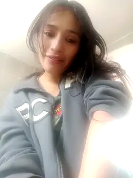 Hanha00 online show from 12/18/25, 06:47