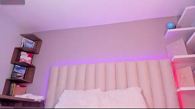 Sally  Walker online show from 09/10/25, 03:06