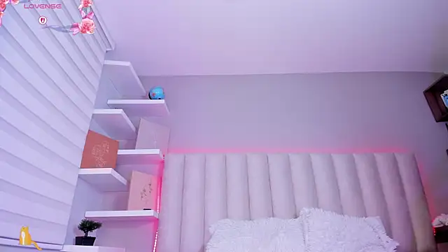 Sally  Walker online show from 09/19/25, 03:41