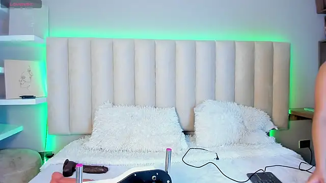 Sally  Walker online show from 10/07/25, 03:25