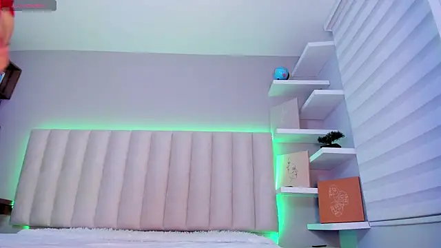 Sally  Walker online show from 10/09/25, 04:10