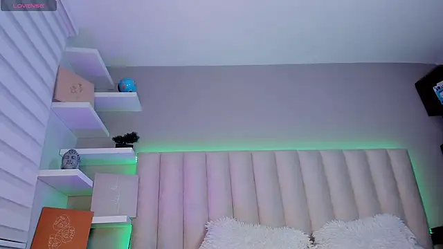 Sally  Walker online show from 10/23/25, 03:28