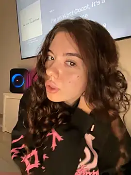 Kimi Ass online show from 11/08/25, 01:06