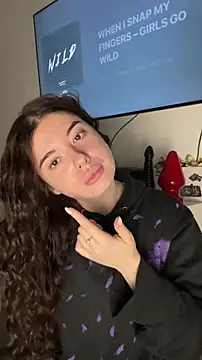 Kimi Ass online show from 11/27/25, 10:17