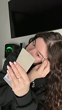 Kimi Ass online show from 12/22/25, 01:08