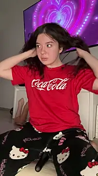 Kimi Ass online show from 01/12/26, 03:39