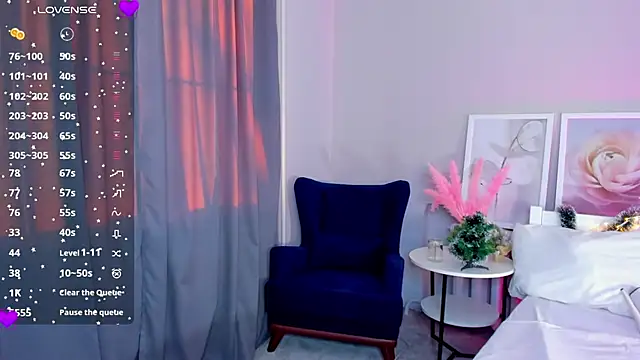 Snapshot of Elis_Fox chatting on 01/08/25, 10:04 Elis Fox online show from 01/08/25, 10:04