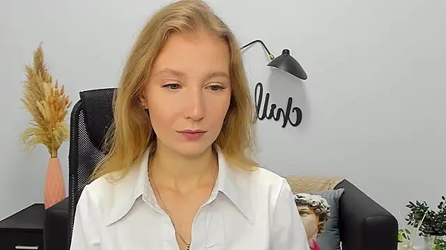 LolaWilsons online show from 01/10/25, 06:20