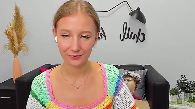 LolaWilsons online show from 11/03/25, 11:11