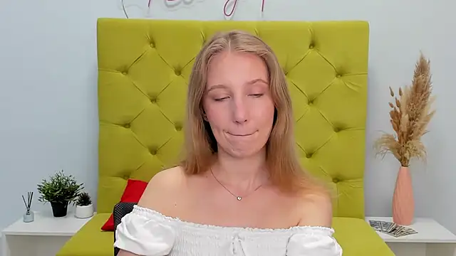LolaWilsons online show from 05/20/26, 06:52