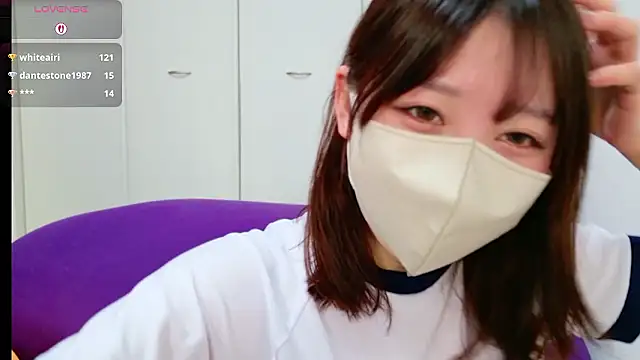 sara-a-jp online show from 01/13/26, 03:23