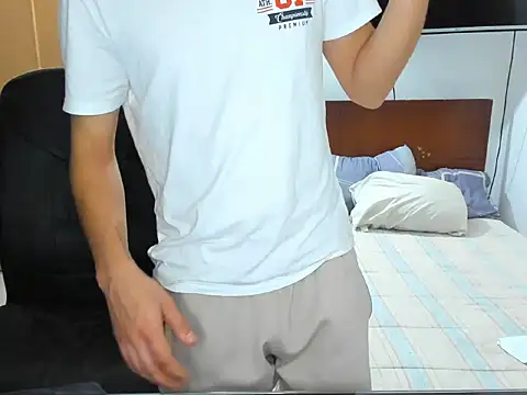 Chandler ken online show from 11/26/25, 01:17