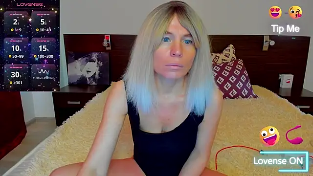 Hanna Becrett17 online show from 03/05/25, 06:12