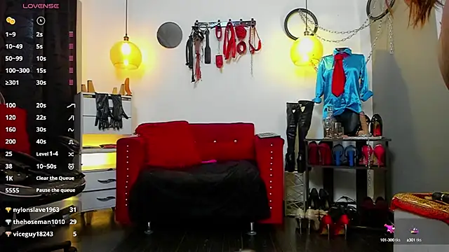 LiaTaylorr online show from 03/12/25, 07:06