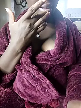 smileyboobs1 online show from 03/24/26, 06:13