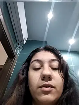 Snapshot of blvckbabyweed07 chatting on 11/02/25, 10:56 blvckbabyweed07 online show from 11/02/25, 10:56