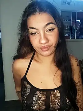 Snapshot of blvckbabyweed07 chatting on 12/22/25, 12:07 blvckbabyweed07 online show from 12/22/25, 12:07