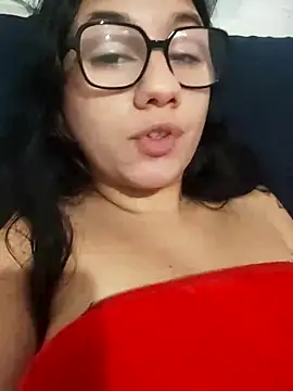 Snapshot of blvckbabyweed07 chatting on 02/05/26, 01:43 blvckbabyweed07 online show from 02/05/26, 01:43