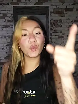 Snapshot of blvckbabyweed07 chatting on 03/30/26, 10:44 blvckbabyweed07 online show from 03/30/26, 10:44