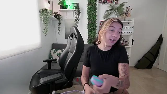 blvckbabyweed07 online show from 04/16/26, 11:55