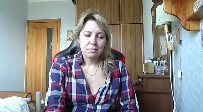 IrinaB1 online show from 02/12/25, 10:35