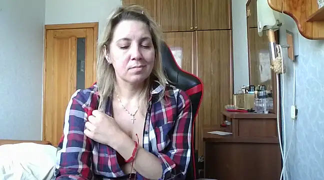 IrinaB1 online show from 02/16/25, 10:32