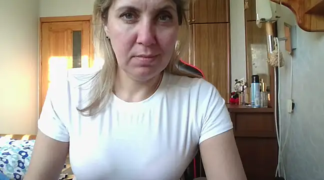 IrinaB1 online show from 02/19/25, 02:01