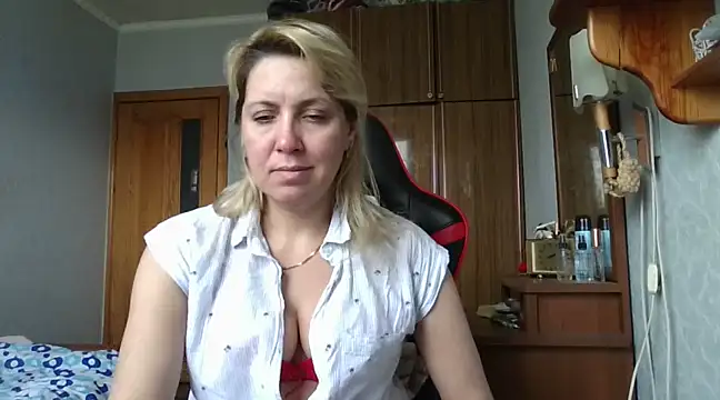 IrinaB1 online show from 03/19/25, 12:12