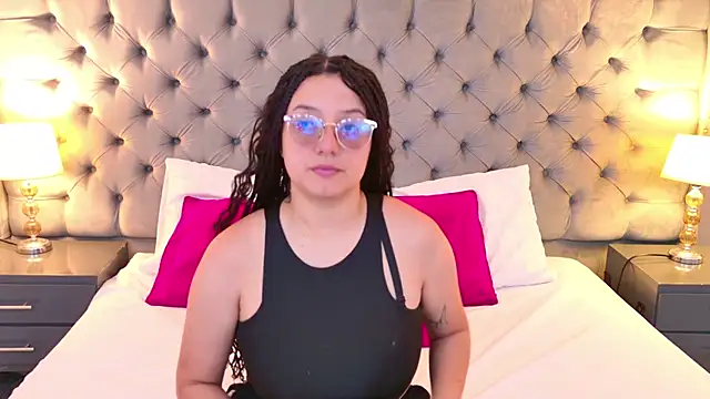 SamantaG online show from 01/07/26, 02:08