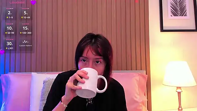 lizzy davis 1 online show from 01/12/25, 04:00