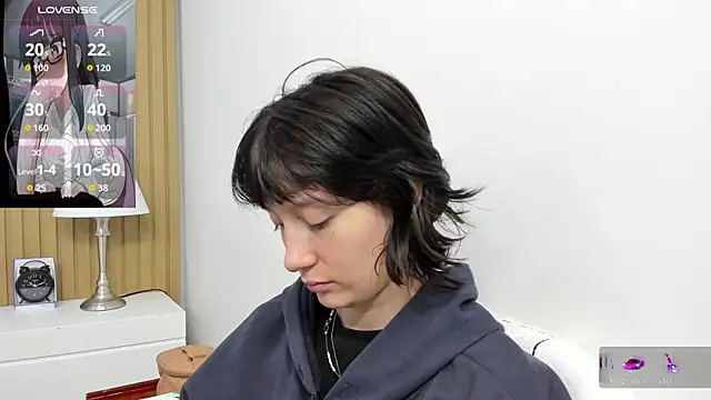 lizzy davis 1 online show from 12/03/25, 03:58