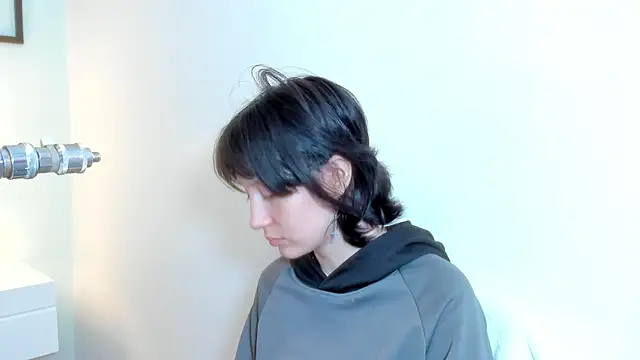 lizzy davis 1 online show from 12/22/25, 03:58